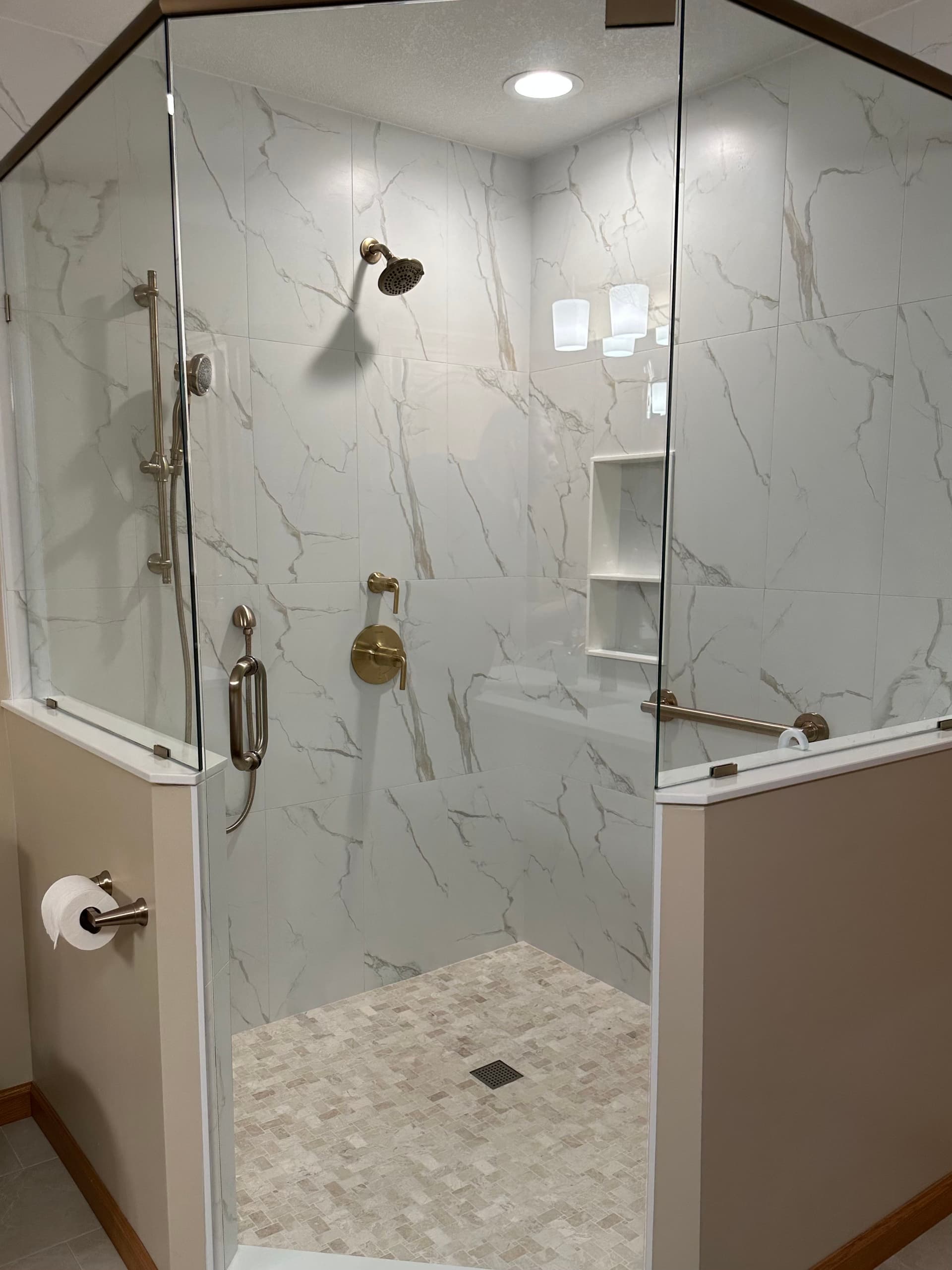Gallery photos for Glass Shower Enclosure and Full Bathroom Remodel Done Right: Image #2